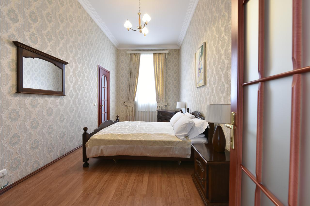 Irmeni Hotel ティビリシ エクステリア 写真